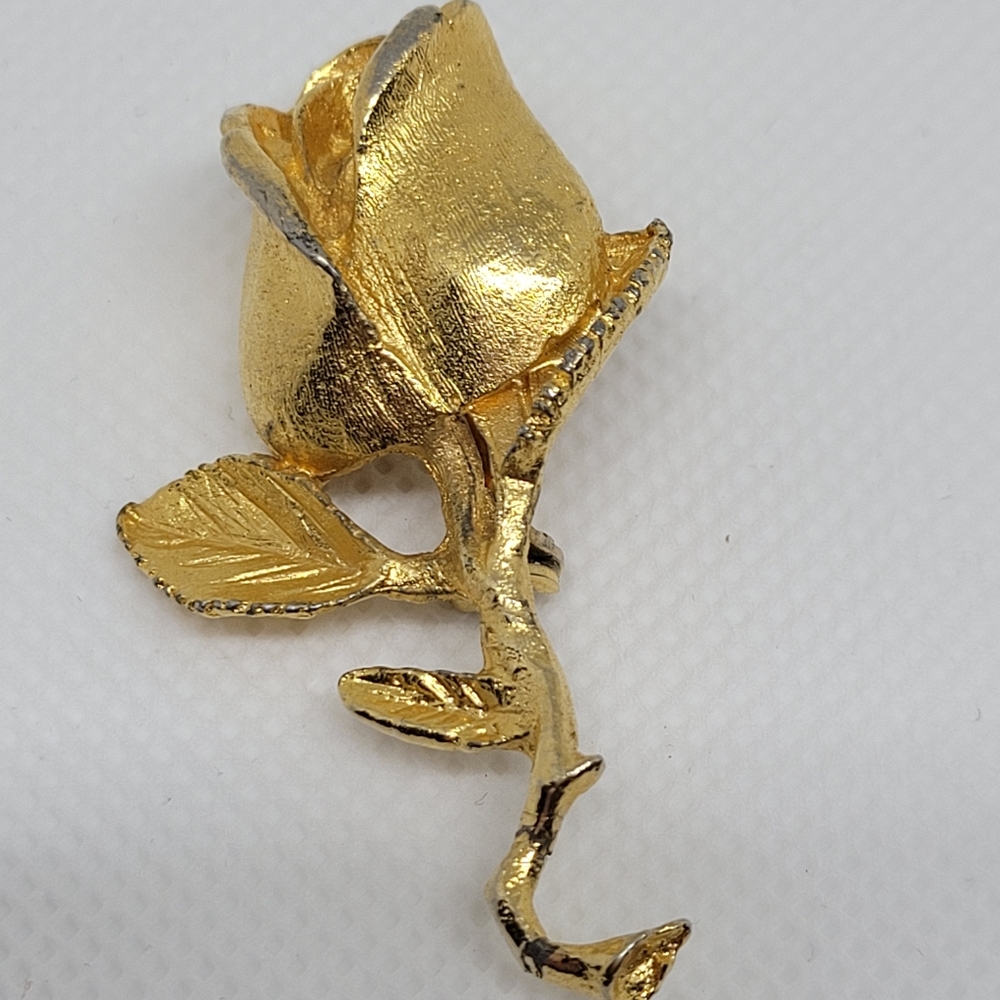 Vintage Signed DFA Gold Tone Rose Rosebud Brooch